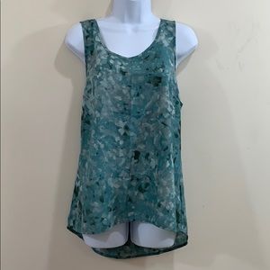 Mossimo Sleeveless Scoop Neck Shirt  Size M